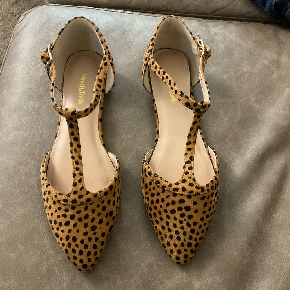 ModCloth Heartbeat T-strap Animal Print Flat 7